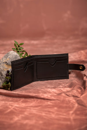 Minimalist bifold leather wallet ST-JOSEPH model