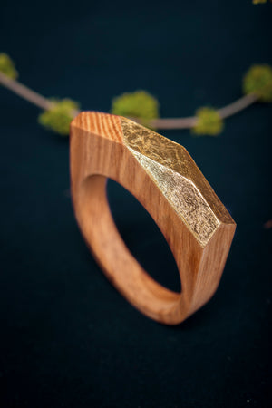Geometrical statement jewel wood bracelet DES ÉRABLES model