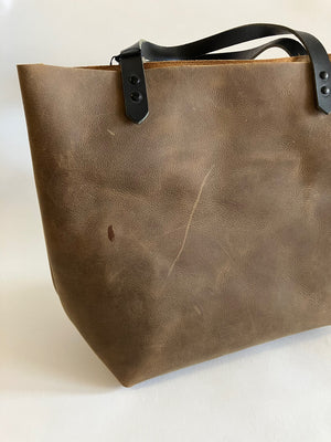 Sample mat brown Leather minimalist tote bag FLORENCE model