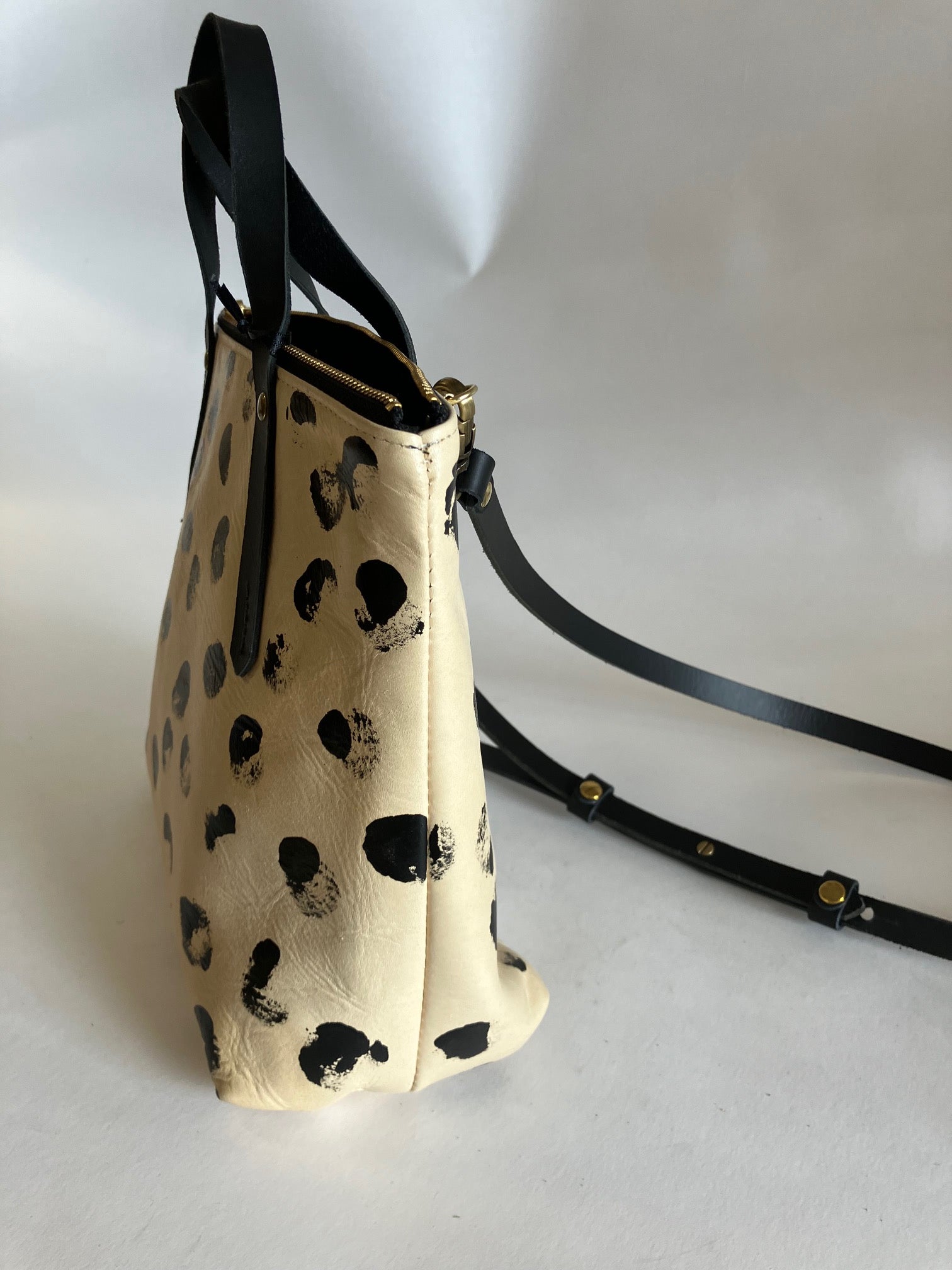 One of a kind piece handpainted Leather handbag with crossbody strap