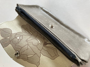 ÉCHANTILLON Portefeuille en cuir gris mat minimaliste