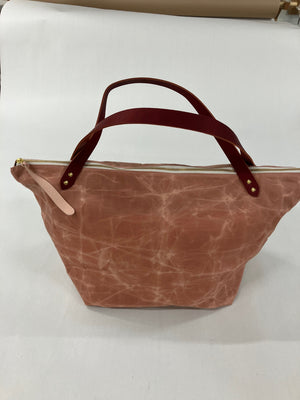 One of a kind Travel bag in dusty pink waxed canvas FRONTENAC