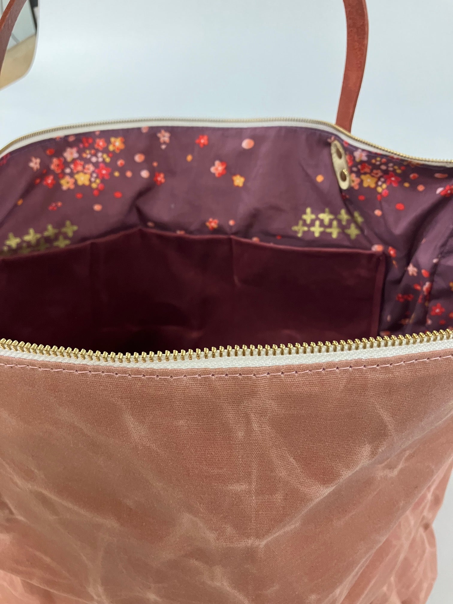 Sac de voyage en coton ciré rose et cuir modèle FRONTENAC Pièce unique échantillon