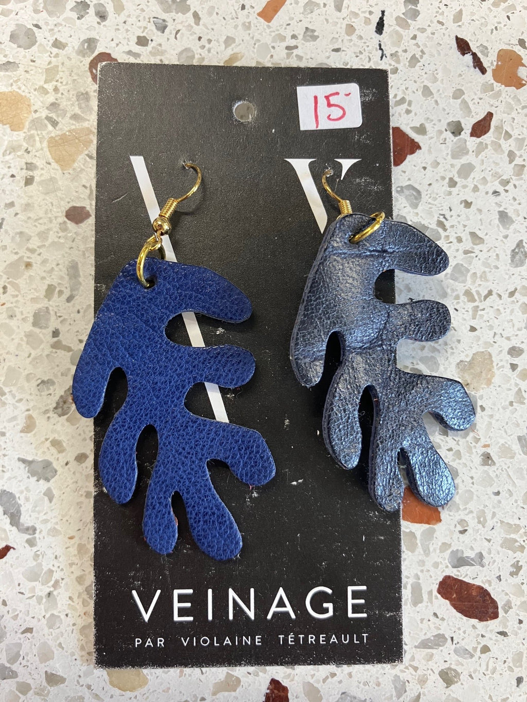 SAMPLE Organic shaped leather earrings CORAIL model