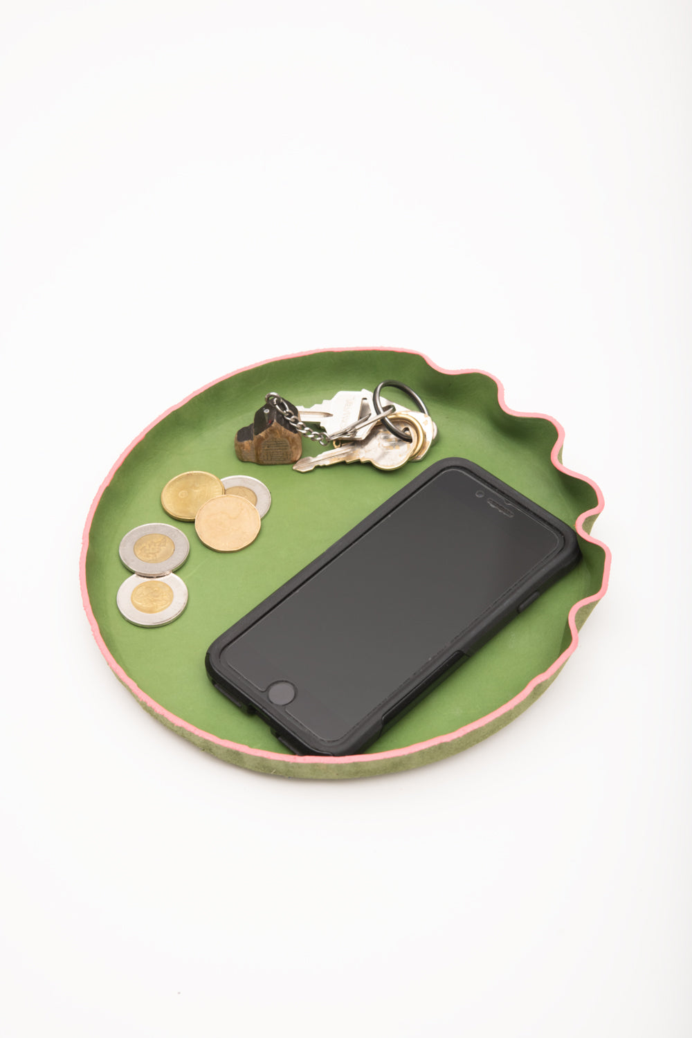 Veinage Molded leather catchall Crêpe model, handmade in Montreal