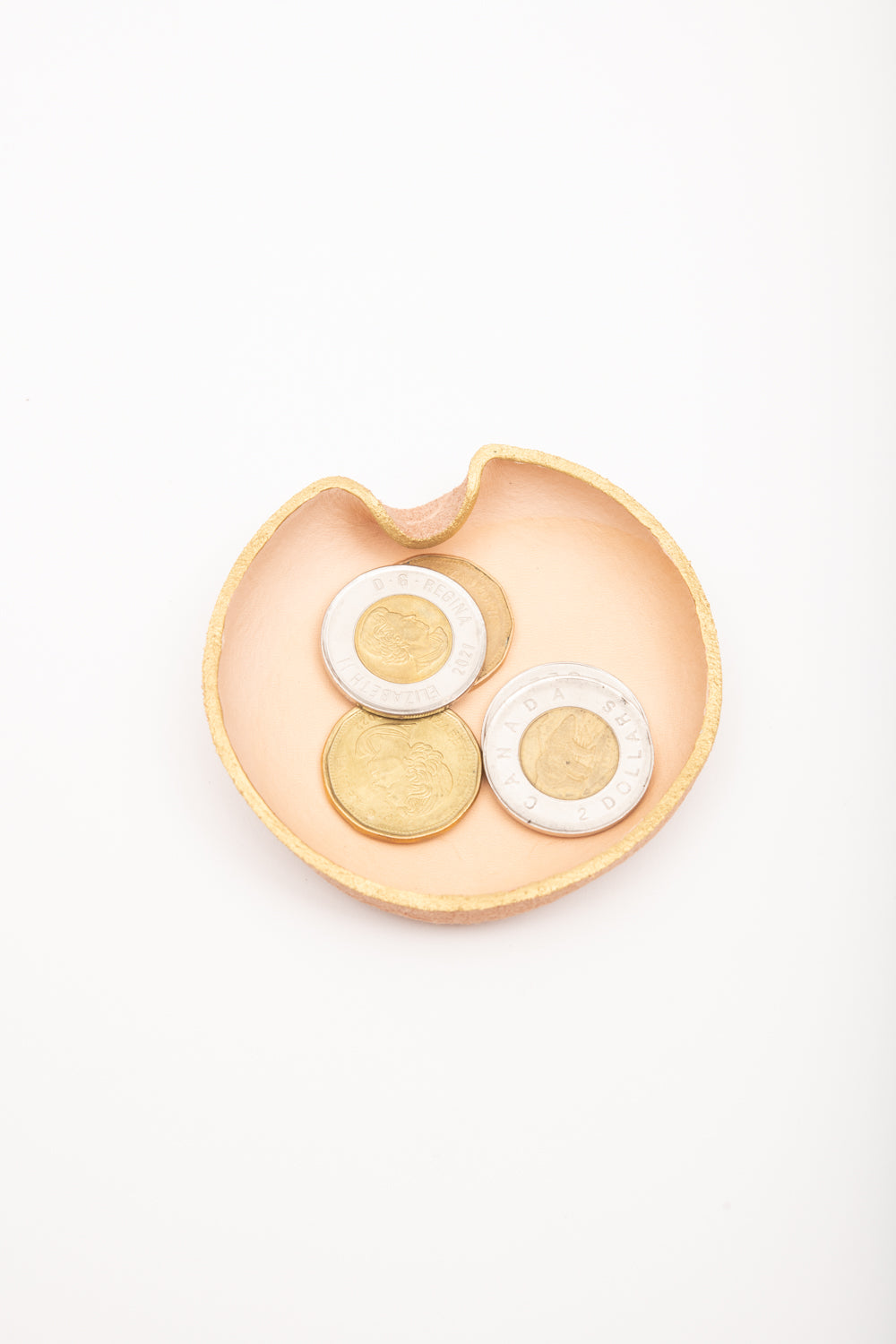 Veinage Molded leather catchall Crêpe model, handmade in Montreal