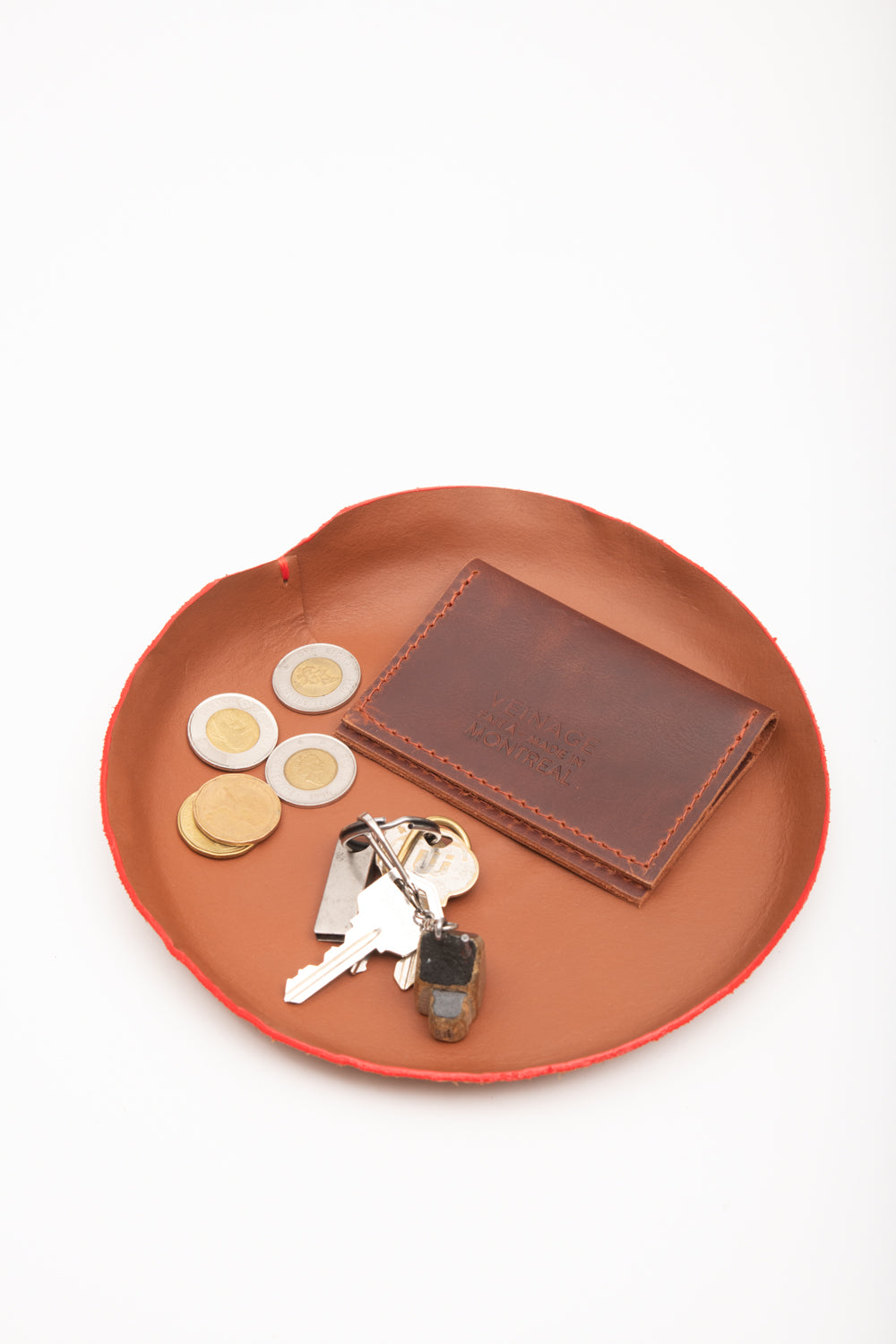 Veinage Molded leather catchall Crêpe model, handmade in Montreal