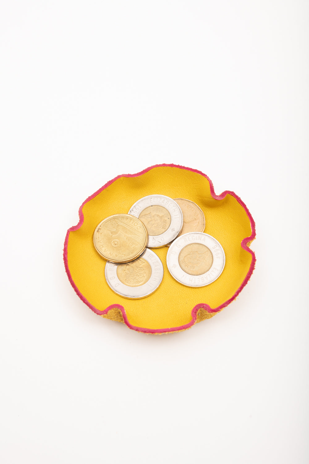 Veinage Molded leather catchall Crêpe model, handmade in Montreal