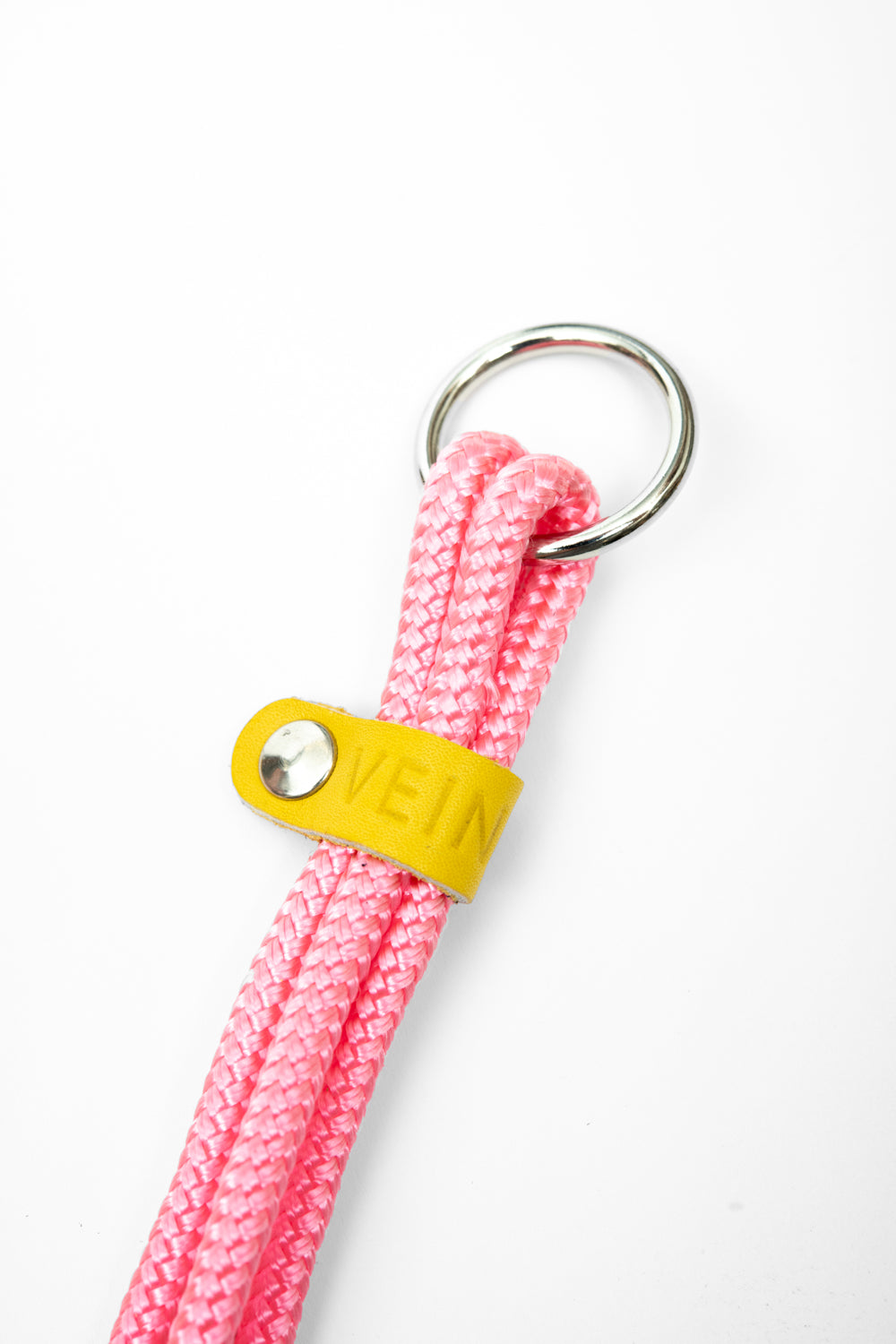 Support à plante en cuir récupéré et corde modèle FRAISIER