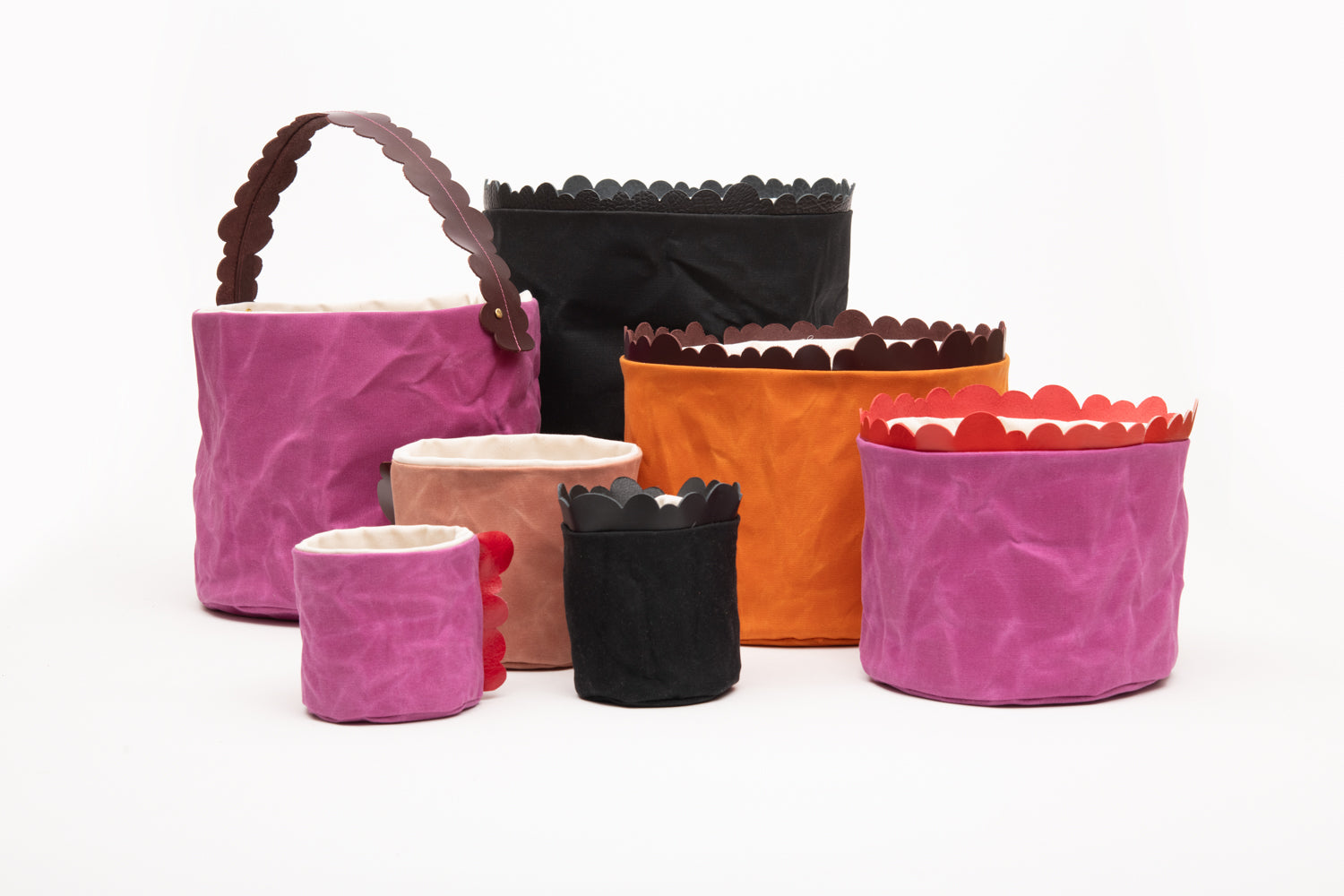 Panier de maison, porte-pot de fleurs, panier de rangement en toile cirée modèle CHARLOTTE sur commande spéciale