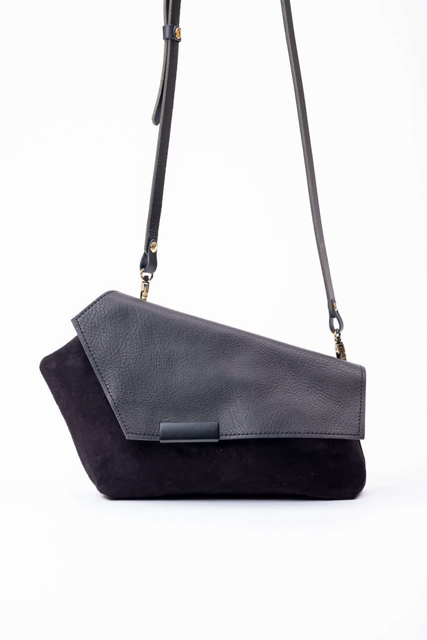 Five-sided polygon handbag PENTAGONO model from the Variable Geometry collection, handmade in Montreal, Canada