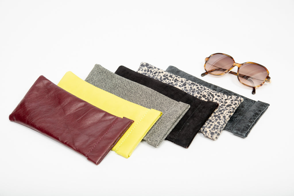 Leather glasses case, soft slip-in pouch case, glasses storage case VEDERE model