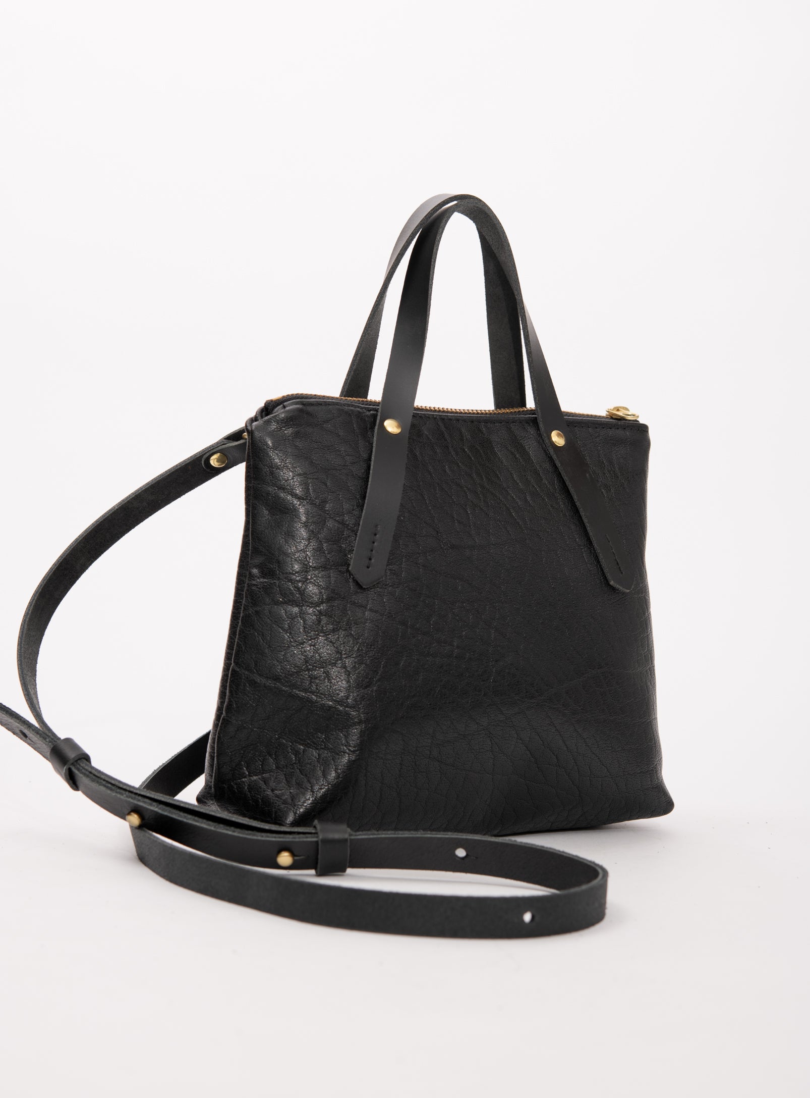 Leather handbag with crossbody strap PAPINEAU model, Veinage handmade in Montreal, Canada