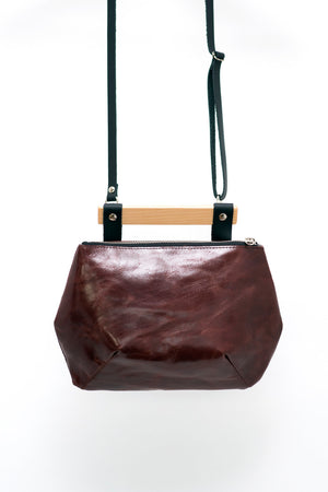 Leather crossbody bag with wood handle 20:25 made to order