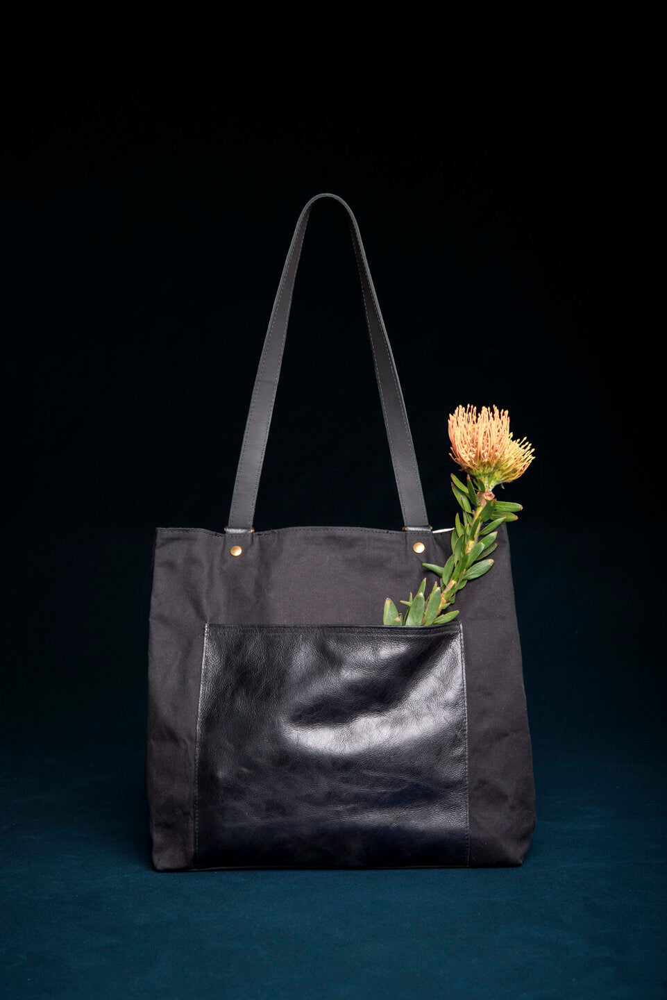 MASSON leather and waxed canvas tote bag convertible to back pack, Veinage handmade Montreal, Canada