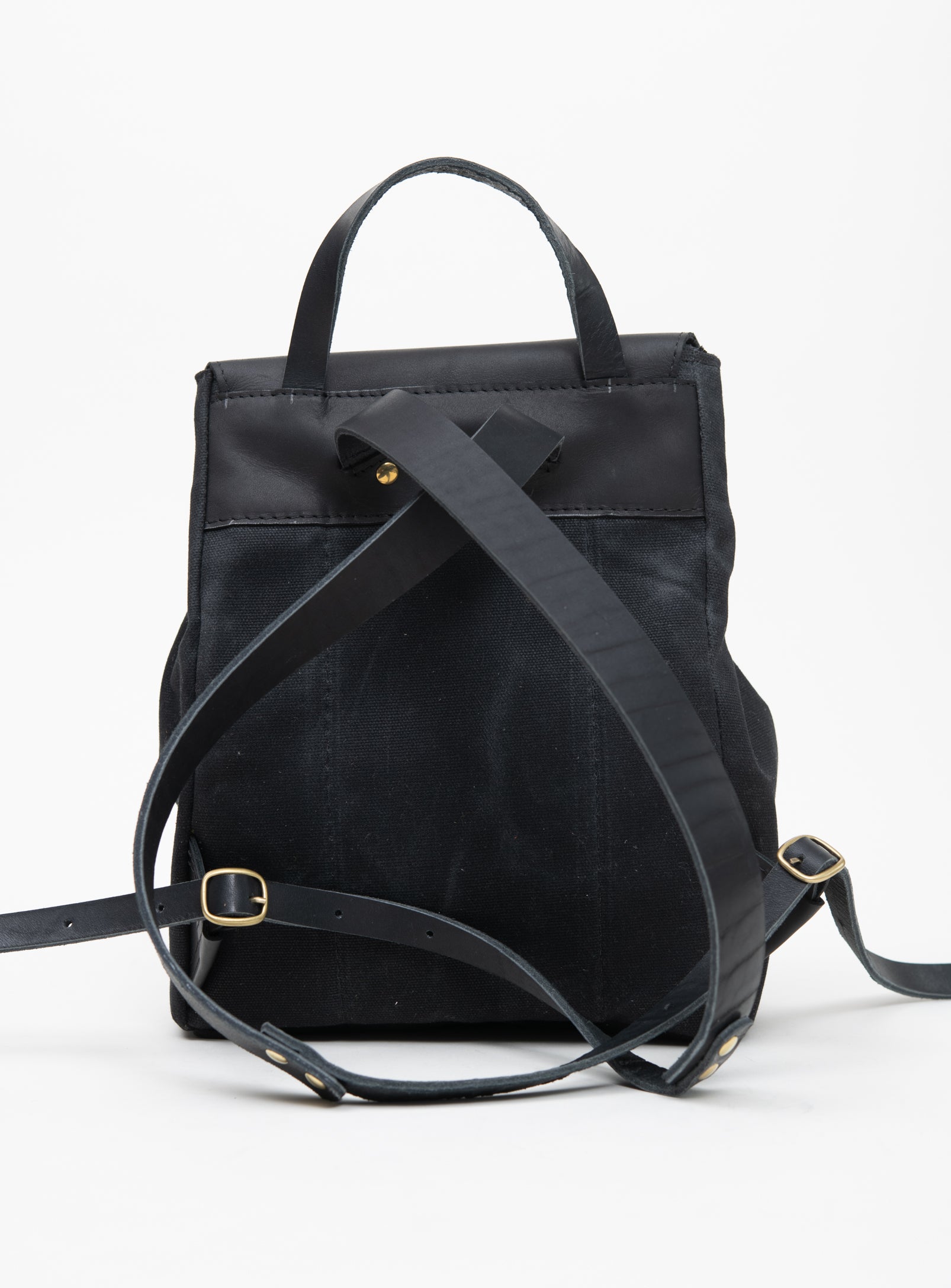 Veinage Leather and Waxed Cotton Rucksack MILAN Model Small, handmade in Montreal, Canada